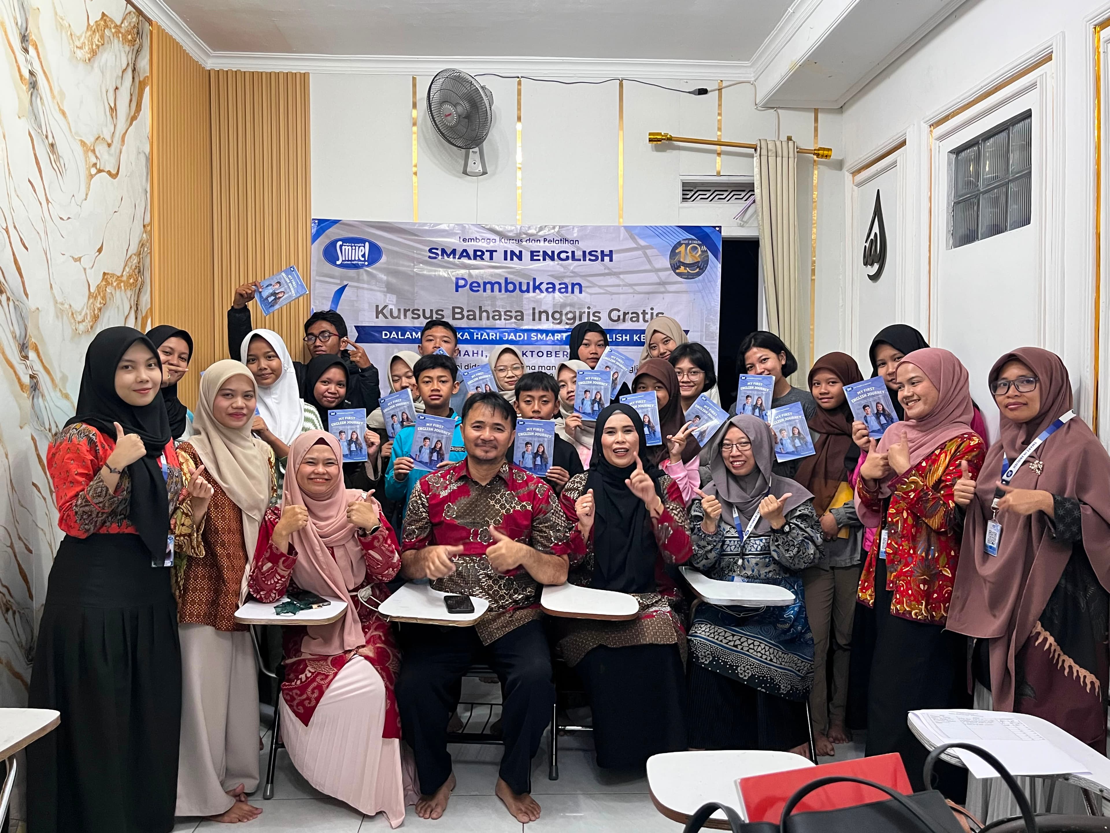 SMILEVERSARY 2024: Program Kelas Bahasa Inggris Gratis